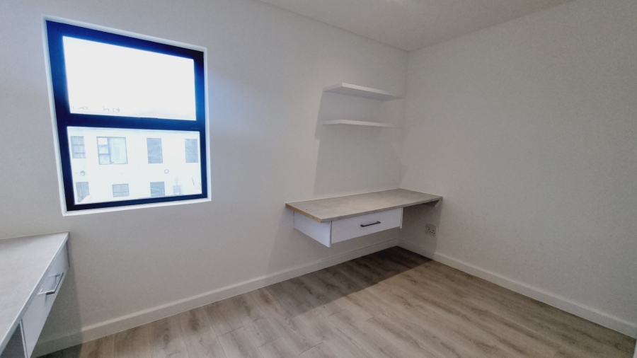 4 Bedroom Property for Sale in Parklands North Western Cape